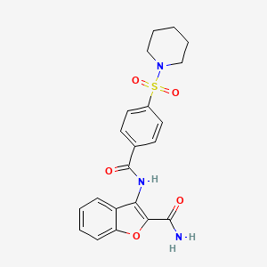 molecular formula C21H21N3O5S B2468199 3-(4-(哌啶-1-磺酰基)苯甲酰胺)苯并呋喃-2-甲酰胺 CAS No. 398999-93-4