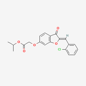 molecular formula C20H17ClO5 B2468250 (Z)-2-((2-(2-chlorobenzylidène)-3-oxo-2,3-dihydrobenzofuran-6-yl)oxy)acétate d'isopropyle CAS No. 623121-56-2