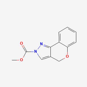 molecular formula C12H10N2O3 B2468759 メチルクロメノ[4,3-c]ピラゾール-2(4H)-カルボキシレート CAS No. 866135-90-2