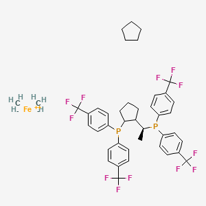 molecular formula C42H34F12FeP2 B2468944 [(1S)-1-[2-双[4-(三氟甲基)苯基]膦基环戊基]乙基]-双[4-(三氟甲基)苯基]膦;氨基甲酸酯;环戊烷;铁(2+) CAS No. 1854066-56-0