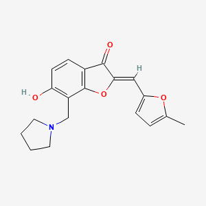 molecular formula C19H19NO4 B2469144 (Z)-6-羟基-2-((5-甲基呋喃-2-亚甲基)-7-(吡咯烷-1-基甲基)苯并呋喃-3(2H)-酮 CAS No. 896848-47-8