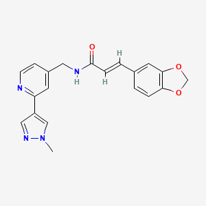 molecular formula C20H18N4O3 B2469684 (2E)-3-(2H-1,3-苯并二氧杂环-5-基)-N-{[2-(1-甲基-1H-吡唑-4-基)吡啶-4-基]甲基}丙-2-烯酰胺 CAS No. 2097940-46-8