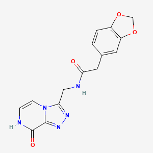 molecular formula C15H13N5O4 B2469782 2-(苯并[d][1,3]二氧杂环-5-基)-N-((8-羟基-[1,2,4]三唑并[4,3-a]嘧啶-3-基)甲基)乙酰胺 CAS No. 2034325-04-5