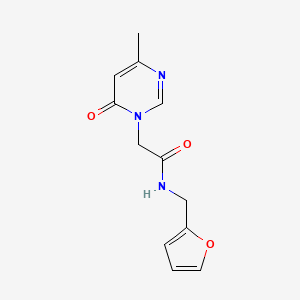 molecular formula C12H13N3O3 B2469977 N-(furan-2-ylmethyl)-2-(4-methyl-6-oxopyrimidin-1(6H)-yl)acetamide CAS No. 1203155-92-3