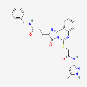 molecular formula C26H25N7O3S B2470361 N-苄基-3-[5-({[(3-甲基-1H-吡唑-5-基)氨基羰基]甲基}硫代)-3-氧代-2H,3H-咪唑并[1,2-c]喹唑啉-2-基]丙酰胺 CAS No. 1039040-87-3