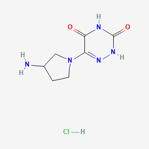 molecular formula C7H12ClN5O2 B2470485 6-(3-Aminopyrrolidin-1-yl)-1,2,4-triazine-3,5(2H,4H)-dione hydrochloride CAS No. 2138018-74-1