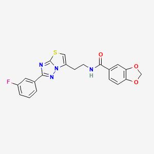 molecular formula C20H15FN4O3S B2471143 N-(2-(2-(3-fluorophenyl)thiazolo[3,2-b][1,2,4]triazol-6-yl)ethyl)benzo[d][1,3]dioxole-5-carboxamide CAS No. 946205-40-9