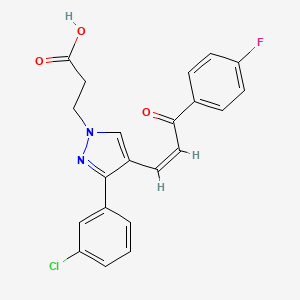molecular formula C21H16ClFN2O3 B2471521 (Z)-3-(3-(3-chlorophenyl)-4-(3-(4-fluorophenyl)-3-oxoprop-1-en-1-yl)-1H-pyrazol-1-yl)propanoic acid CAS No. 882230-13-9