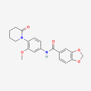 molecular formula C20H20N2O5 B2472045 N-(3-methoxy-4-(2-oxopiperidin-1-yl)phenyl)benzo[d][1,3]dioxole-5-carboxamide CAS No. 941872-84-0