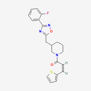 molecular formula C21H20FN3O2S B2472343 (Z)-1-(3-((3-(2-fluorophenyl)-1,2,4-oxadiazol-5-yl)methyl)piperidin-1-yl)-3-(thiophen-2-yl)prop-2-en-1-one CAS No. 1706496-85-6