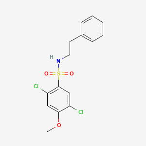 molecular formula C15H15Cl2NO3S B2472706 2,5-二氯-4-甲氧基-N-(2-苯乙基)苯磺酰胺 CAS No. 898644-81-0