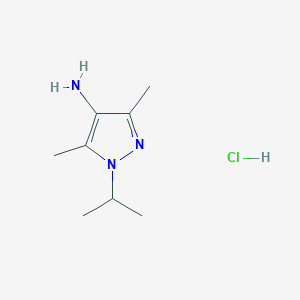 molecular formula C8H16ClN3 B2472818 Clorhidrato de 1-isopropil-3,5-dimetil-1H-pirazol-4-amina CAS No. 20737-79-5