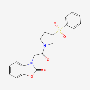 molecular formula C19H18N2O5S B2472924 3-(2-oxo-2-(3-(phenylsulfonyl)pyrrolidin-1-yl)ethyl)benzo[d]oxazol-2(3H)-one CAS No. 1448054-90-7