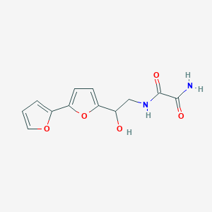 molecular formula C12H12N2O5 B2473077 N'-[2-[5-(Furan-2-yl)furan-2-yl]-2-hydroxyethyl]oxamide CAS No. 2320924-55-6
