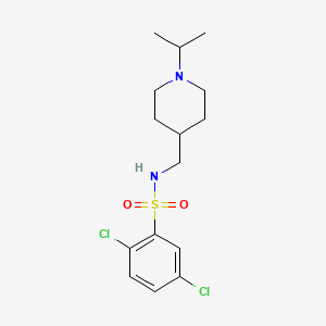 molecular formula C15H22Cl2N2O2S B2473343 2,5-dichloro-N-((1-isopropylpiperidin-4-yl)methyl)benzenesulfonamide CAS No. 946233-72-3