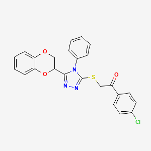 molecular formula C24H18ClN3O3S B2473797 1-(4-chlorophenyl)-2-((5-(2,3-dihydrobenzo[b][1,4]dioxin-2-yl)-4-phenyl-4H-1,2,4-triazol-3-yl)thio)ethanone CAS No. 326881-85-0