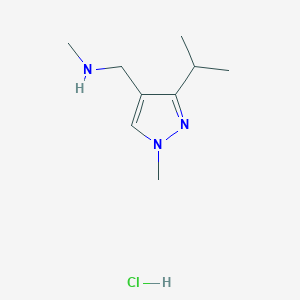 molecular formula C9H18ClN3 B2473873 N-甲基-1-(1-甲基-3-丙-2-基吡唑-4-基)甲胺；盐酸盐 CAS No. 2460754-81-6