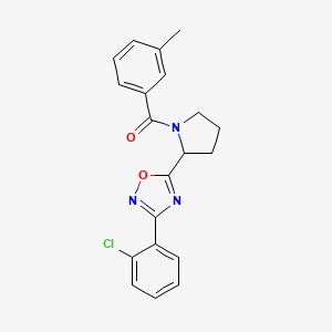 molecular formula C20H18ClN3O2 B2473900 3-(2-Chlorophenyl)-5-[1-(3-methylbenzoyl)pyrrolidin-2-yl]-1,2,4-oxadiazole CAS No. 1795467-48-9