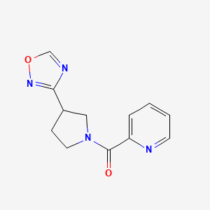 molecular formula C12H12N4O2 B2473976 (3-(1,2,4-恶二唑-3-基)吡咯烷-1-基)(吡啶-2-基)甲酮 CAS No. 2034410-37-0