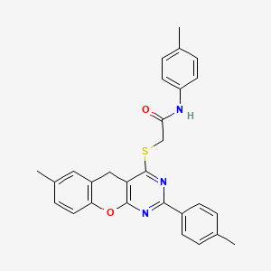 molecular formula C28H25N3O2S B2474227 N-(4-méthylphényl)-2-({[7-méthyl-2-(4-méthylphényl)-5H-chroméno[2,3-d]pyrimidin-4-yl]sulfan­yl}acétamide CAS No. 895641-92-6