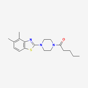 molecular formula C18H25N3OS B2474463 4,5-Dimethyl-2-(4-pentanoylpiperazin-1-yl)-1,3-benzothiazole CAS No. 886914-62-1