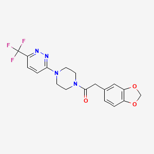 molecular formula C18H17F3N4O3 B2474474 2-(1,3-Benzodioxol-5-yl)-1-[4-[6-(trifluoromethyl)pyridazin-3-yl]piperazin-1-yl]ethanone CAS No. 2380188-98-5