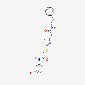 molecular formula C22H23N3O3S2 B2474952 N-(3-メトキシフェニル)-2-((4-(2-オキソ-2-(フェネチルアミノ)エチル)チアゾール-2-イル)チオ)アセトアミド CAS No. 941937-64-0