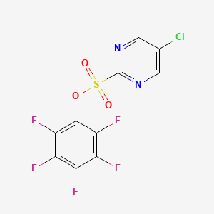 molecular formula C10H2ClF5N2O3S B2475037 五氟苯基-5-氯嘧啶-2-磺酸酯 CAS No. 1803604-84-3