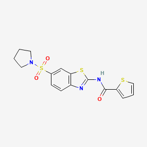 molecular formula C16H15N3O3S3 B2475272 N-[6-(1-吡咯烷基磺酰基)-1,3-苯并噻唑-2-基]-2-噻吩甲酰胺 CAS No. 692745-98-5