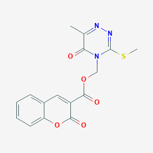 molecular formula C16H13N3O5S B2475664 (6-甲基-3-甲硫基-5-氧代-1,2,4-三嗪-4-基)甲基 2-氧代色满-3-羧酸酯 CAS No. 877648-88-9