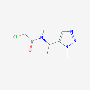 molecular formula C7H11ClN4O B2475827 2-Chloro-N-[(1R)-1-(3-methyltriazol-4-yl)ethyl]acetamide CAS No. 2411178-56-6