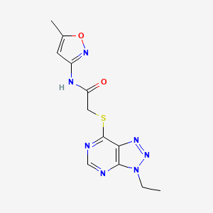 molecular formula C12H13N7O2S B2476359 N-(5-metilisoxazol-3-il)-2-((3-etil-3H-[1,2,3]triazolo[4,5-d]pirimidin-7-il)tio)acetamida CAS No. 1058232-02-2