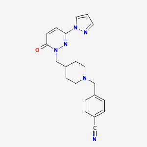 4-[(4-{[6-oxo-3-(1H-pyrazol-1-yl)-1,6-dihydropyridazin-1-yl]methyl}piperidin-1-yl)methyl]benzonitrile