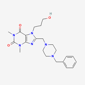 molecular formula C22H30N6O3 B2477362 8-[(4-benzylpiperazin-1-yl)methyl]-7-(3-hydroxypropyl)-1,3-dimethyl-3,7-dihydro-1H-purine-2,6-dione CAS No. 851941-50-9