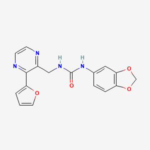 molecular formula C17H14N4O4 B2477795 1-(Benzo[d][1,3]dioxol-5-yl)-3-((3-(furan-2-yl)pyrazin-2-yl)methyl)urea CAS No. 2310122-12-2