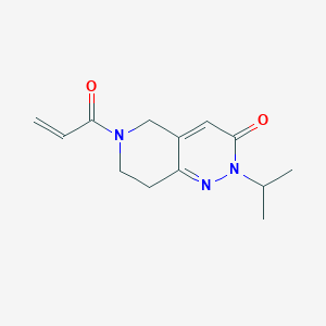 2-Propan-2-yl-6-prop-2-enoyl-7,8-dihydro-5H-pyrido[4,3-c]pyridazin-3-one