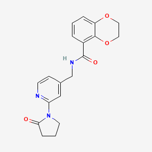 molecular formula C19H19N3O4 B2478342 N-((2-(2-oxopyrrolidin-1-yl)pyridin-4-yl)methyl)-2,3-dihydrobenzo[b][1,4]dioxine-5-carboxamide CAS No. 2034422-40-5