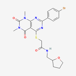 molecular formula C21H22BrN5O4S B2479323 2-((2-(4-溴苯基)-6,8-二甲基-5,7-二氧代-5,6,7,8-四氢嘧啶并[4,5-d]嘧啶-4-基)硫代)-N-((四氢呋喃-2-基)甲基)乙酰胺 CAS No. 920446-67-9