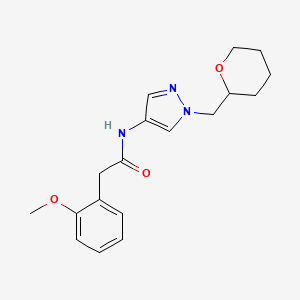 molecular formula C18H23N3O3 B2479969 2-(2-甲氧苯基)-N-(1-((四氢-2H-吡喃-2-基)甲基)-1H-吡唑-4-基)乙酰胺 CAS No. 2034322-09-1