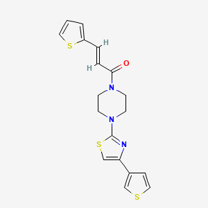 molecular formula C18H17N3OS3 B2480020 (E)-3-(噻吩-2-基)-1-(4-(4-(噻吩-3-基)噻唑-2-基)哌嗪-1-基)丙-2-烯-1-酮 CAS No. 1448140-65-5