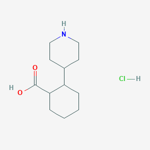 molecular formula C12H22ClNO2 B2480451 2-哌啶-4-基环己烷-1-甲酸；盐酸 CAS No. 2378502-19-1
