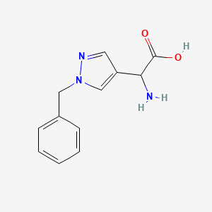 molecular formula C12H13N3O2 B2480547 2-Amino-2-(1-benzylpyrazol-4-yl)acetic acid CAS No. 1526817-78-6