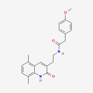 molecular formula C22H24N2O3 B2480715 N-[2-(5,8-dimethyl-2-oxo-1H-quinolin-3-yl)ethyl]-2-(4-methoxyphenyl)acetamide CAS No. 851406-39-8