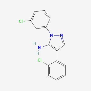 molecular formula C15H11Cl2N3 B2481171 4-(2-氯苯基)-1-(3-氯苯基)-1H-吡唑-5-胺 CAS No. 400088-61-1