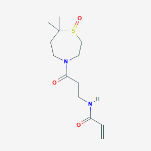 molecular formula C13H22N2O3S B2481354 N-[3-(7,7-Dimethyl-1-oxo-1,4-thiazepan-4-yl)-3-oxopropyl]prop-2-enamide CAS No. 2361821-78-3