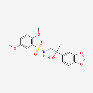 molecular formula C18H21NO7S B2481830 N-(2-(ベンゾ[d][1,3]ジオキソール-5-イル)-2-ヒドロキシプロピル)-2,5-ジメトキシベンゼンスルホンアミド CAS No. 1396717-67-1