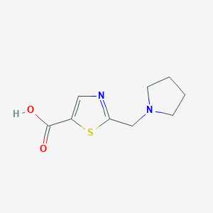 molecular formula C9H15ClN2O3S B2482148 2-(吡咯烷-1-基甲基)-1,3-噻唑-5-甲酸 CAS No. 1177276-19-5