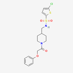 molecular formula C18H21ClN2O4S2 B2482256 5-氯-N-((1-(2-苯氧乙酰)哌啶-4-基)甲基)噻吩-2-磺酰胺 CAS No. 1235332-47-4