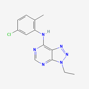 molecular formula C13H13ClN6 B2482613 N-(5-chloro-2-methylphenyl)-3-ethyl-3H-[1,2,3]triazolo[4,5-d]pyrimidin-7-amine CAS No. 899978-97-3