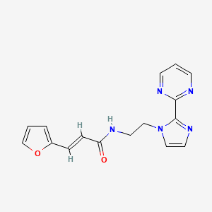molecular formula C16H15N5O2 B2482749 (E)-3-(furan-2-yl)-N-(2-(2-(pyrimidin-2-yl)-1H-imidazol-1-yl)ethyl)acrylamide CAS No. 1798403-43-6